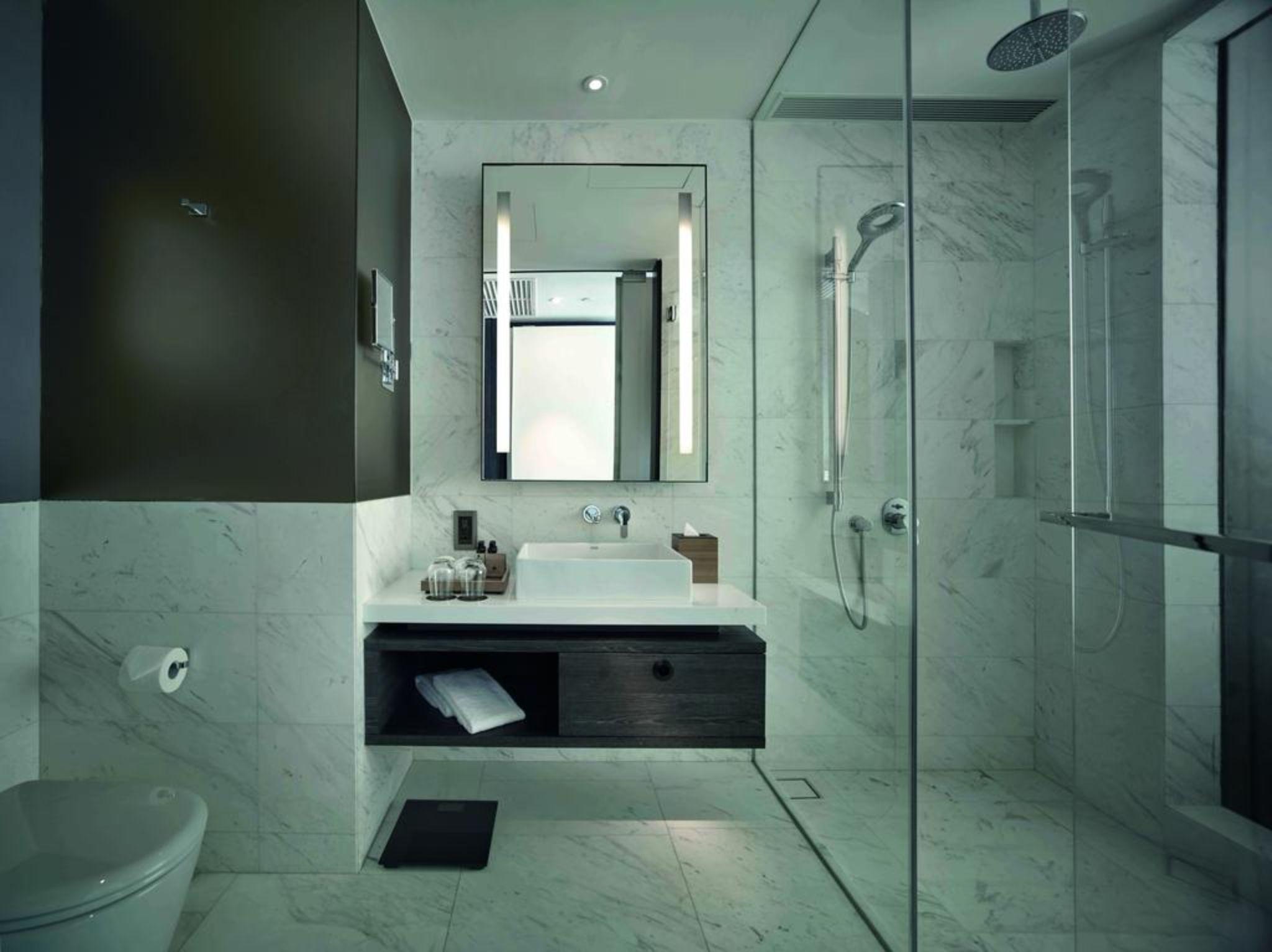 G Hotel Kelawai Tanjung Tokong Zewnętrze zdjęcie Bathroom