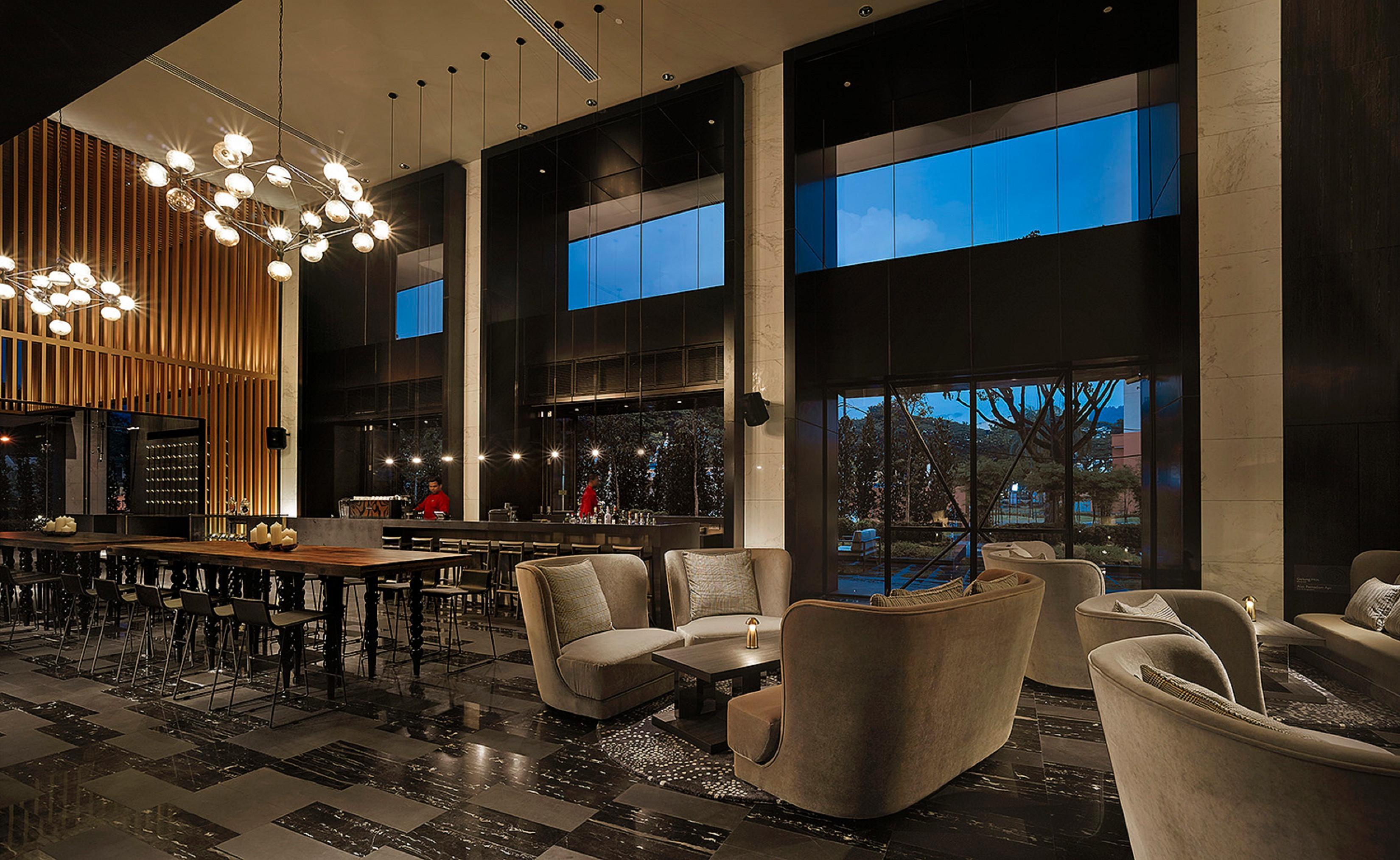 G Hotel Kelawai Tanjung Tokong Zewnętrze zdjęcie The lobby of the hotel