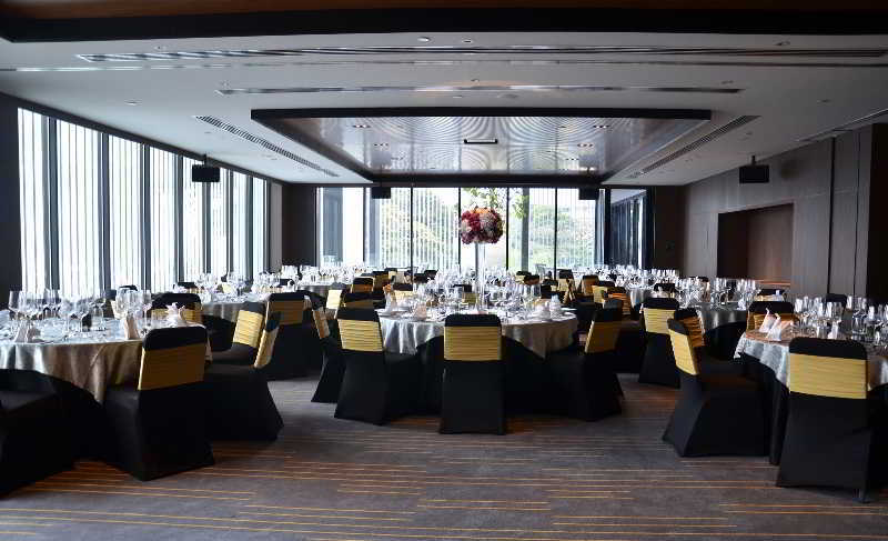 G Hotel Kelawai Tanjung Tokong Zewnętrze zdjęcie The ballroom at the hotel